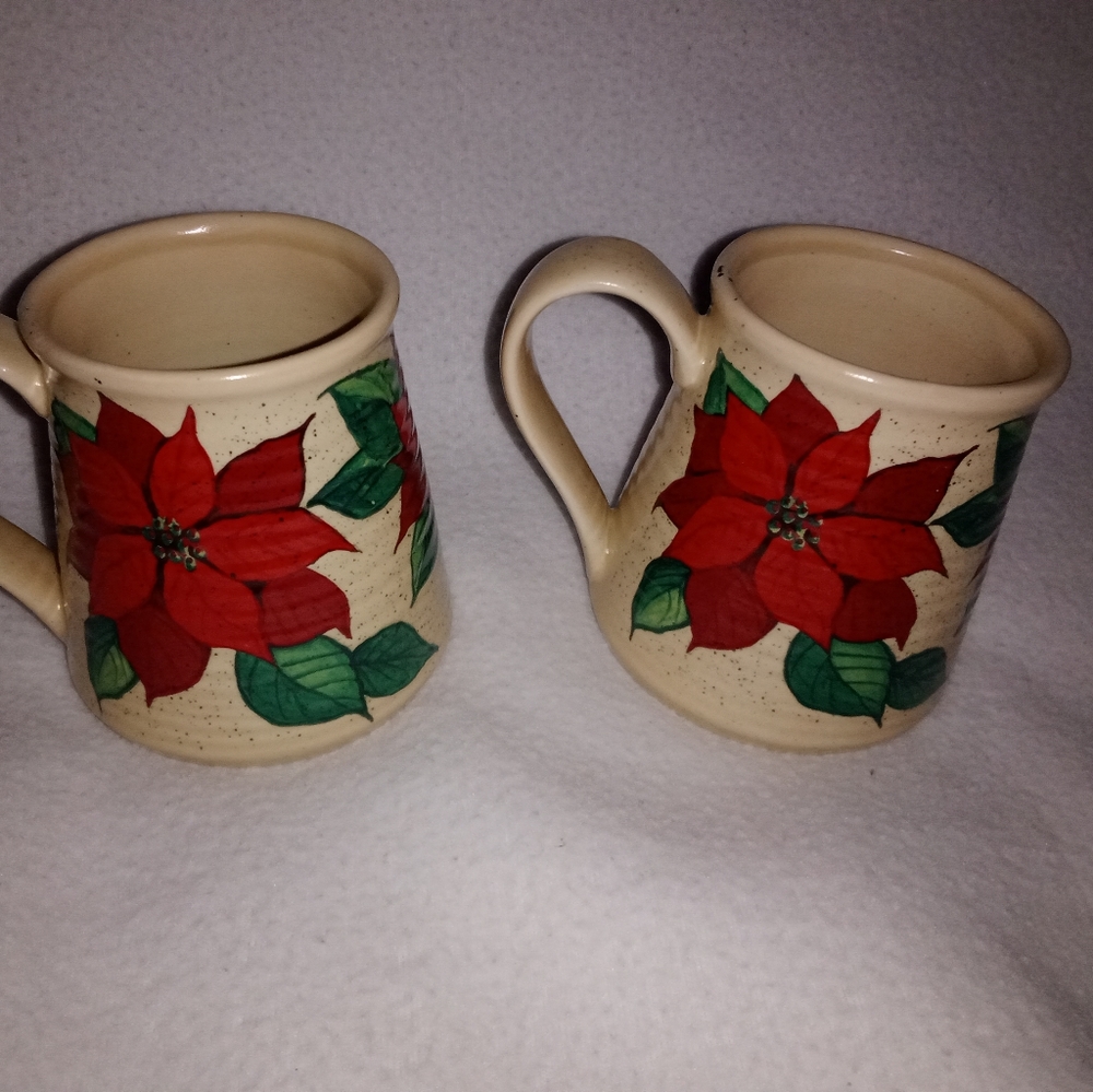 Poinsettia Coffee Tea Mugs Cups Set of 2 Papel Giftware